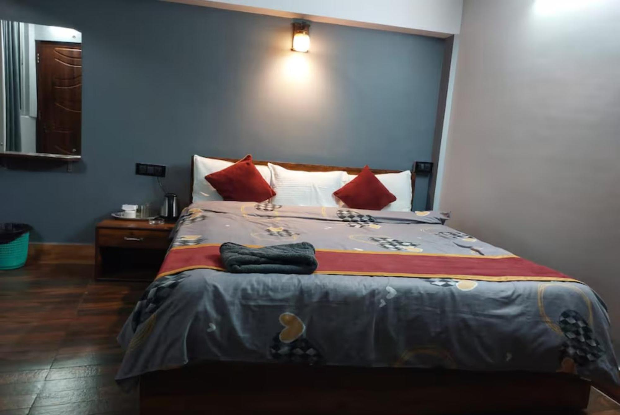 Hotel Pitstop Darjeeling - Excellent Service Recommended & Couple Friendly Exterior foto