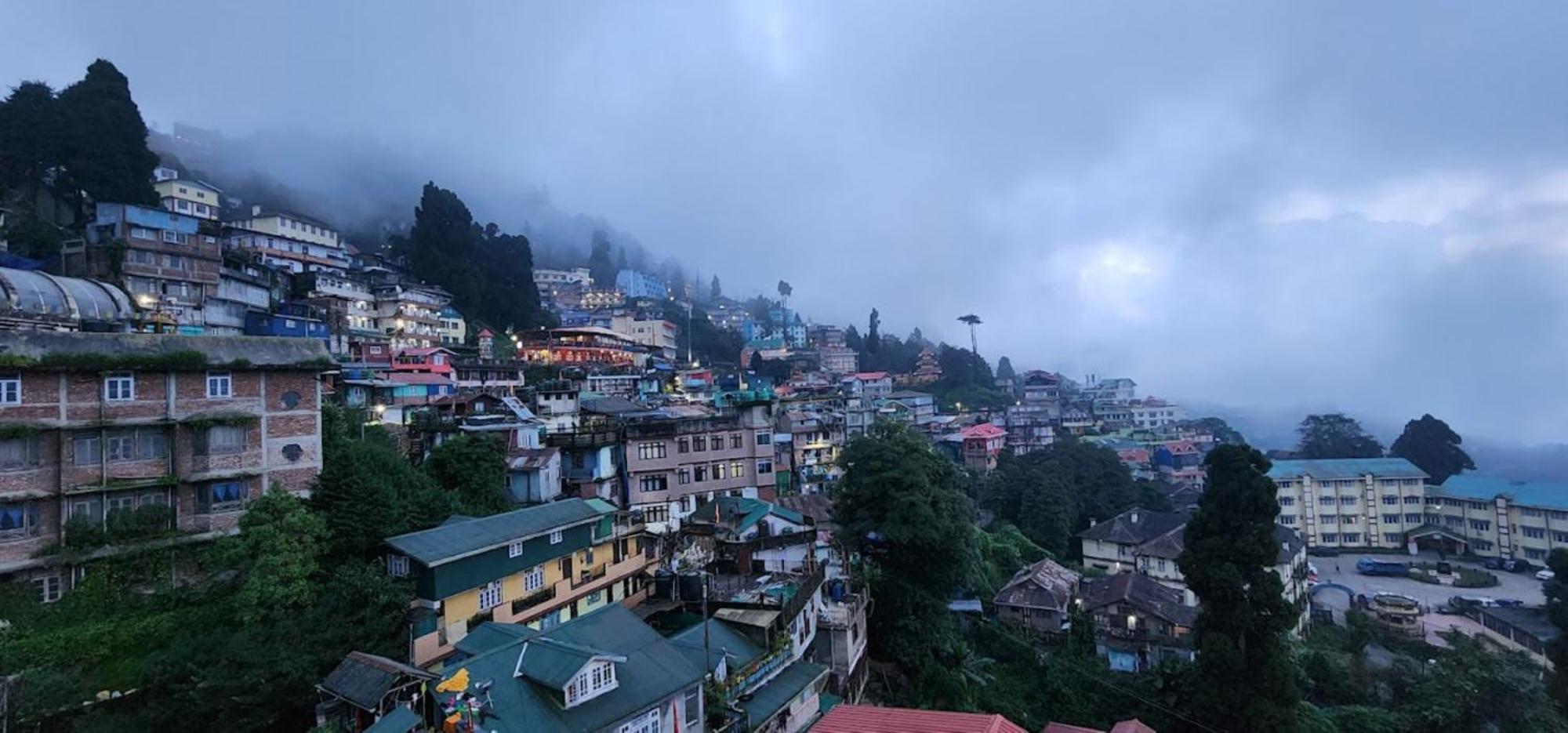 Hotel Pitstop Darjeeling - Excellent Service Recommended & Couple Friendly Exterior foto